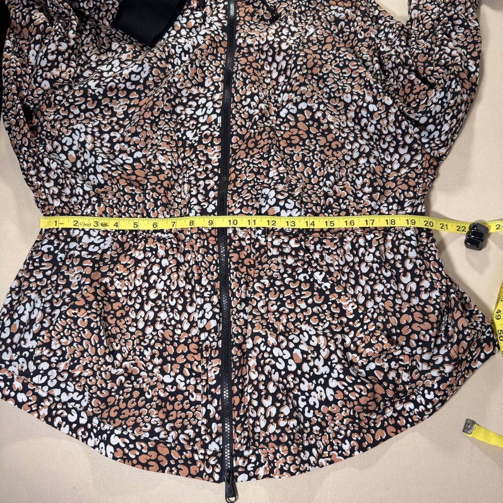 Free People Movement Run Wild Windbreaker Hooded Jacket Leopard Large Casual EUC - Picture 14 of 16